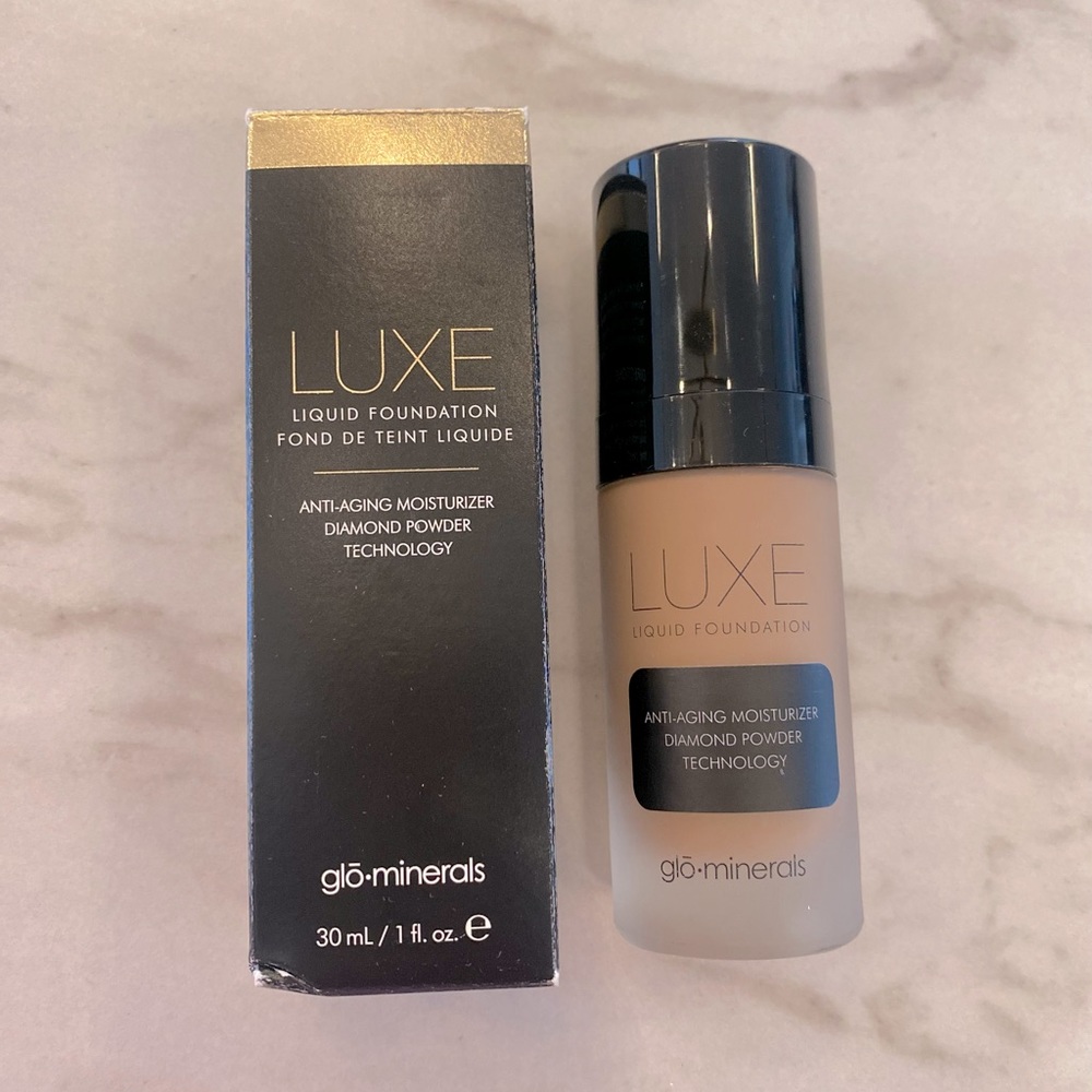 Glo skin beauty Luxe foundation ‘cafe’